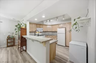 Photo #1: 2772053 Listing