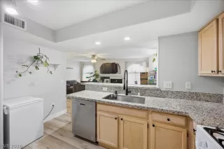 Photo #4: 2772053 Listing