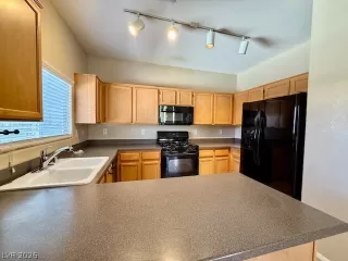 Photo #3: 2772075 Listing