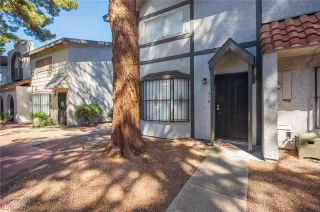 Photo #1: 2772095 Listing 