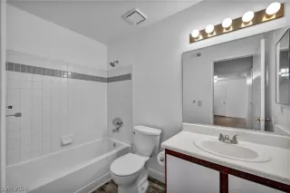 Photo #5: 2772098 Listing