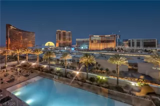 Photo #3: 2772103 Listing