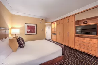 Photo #6: 2772103 Listing