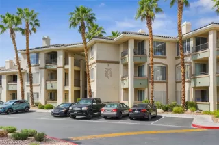 Photo #1: 2772121 Listing