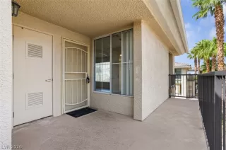 Photo #3: 2772121 Listing