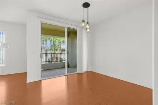 Photo #6: 2772121 Listing