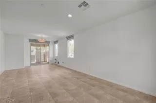 Photo #5: 2772135 Listing