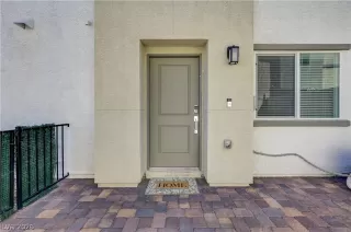 Photo #3: 2772256 Listing