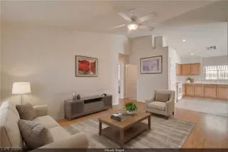 Photo #2: 2772318 Listing 