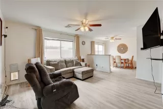 Photo #4: 2772325 Listing 