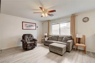 Photo #5: 2772325 Listing 