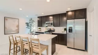 Photo #5: 2772328 Listing 