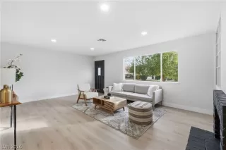 Photo #1: 2772335 Listing