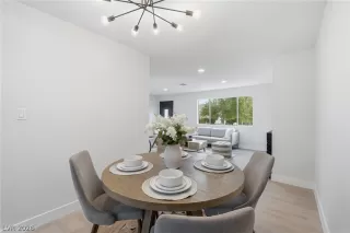 Photo #4: 2772335 Listing