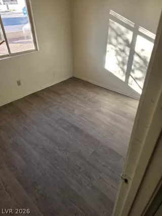 Photo #6: 2772383 Listing 