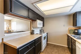 Photo #4: 2772485 Listing