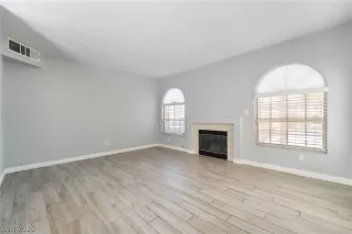 Photo #4: 2772531 Listing 