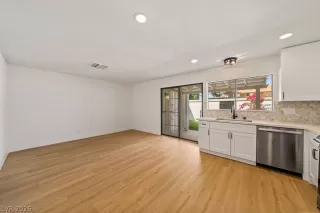 Photo #6: 2772540 Listing 