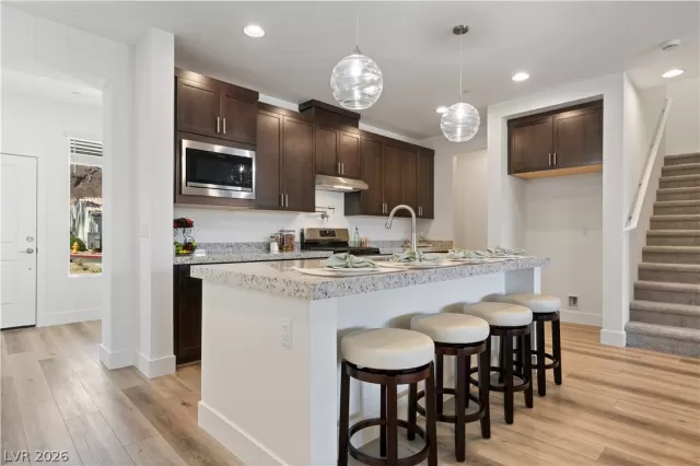 MLS: 2772573 Condo For Sale