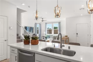 Photo #6: 2772599 Listing 