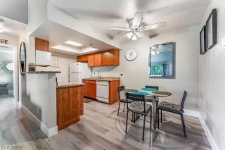 Photo #4: 2772600 Listing 