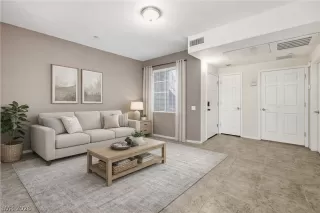 Photo #4: 2772631 Listing 