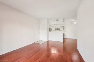 Photo #3: 2772652 Listing 