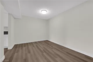 Photo #5: 2772745 Listing