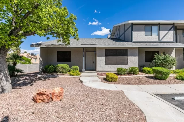 MLS: 2772749 Condo For Sale