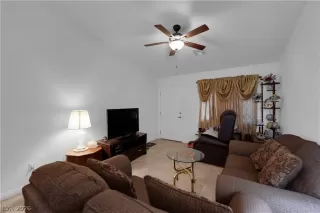 Photo #5: 2772757 Listing 