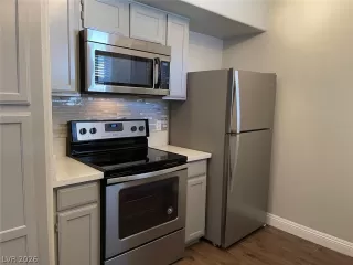 Photo #1: 2772775 Listing 