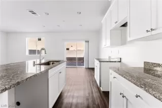 Photo #2: 2772776 Listing 