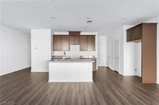 Photo #1: 2772784 Listing 