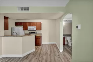 Photo #3: 2772806 Listing 