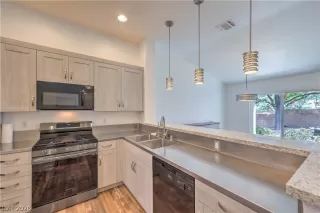 Photo #6: 2772807 Listing 