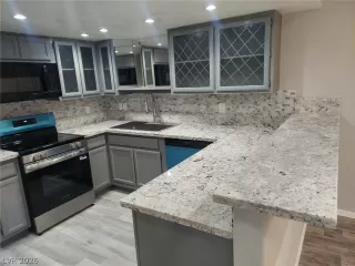 Photo #5: 2772827 Listing 