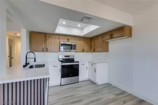 Photo #5: 2772864 Listing 