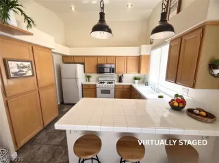 Photo #5: 2772867 Listing 