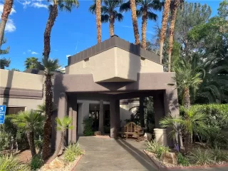 Photo #1: 2772902 Listing 