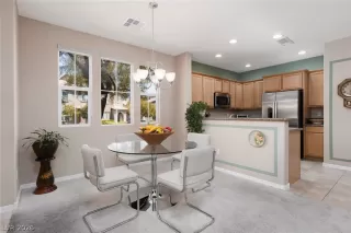 Photo #6: 2772939 Listing 