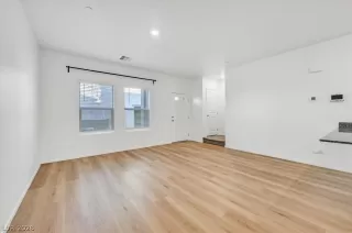 Photo #3: 2772961 Listing 