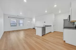 Photo #5: 2772961 Listing 