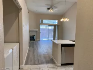 Photo #5: 2772970 Listing 