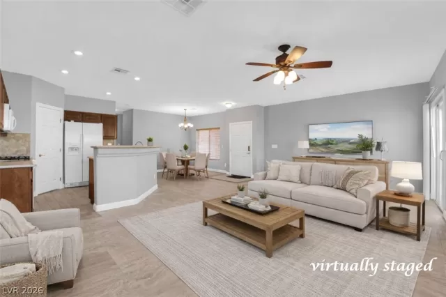 MLS: 2772994 Condo For Sale