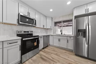 Photo #4: 2773019 Listing 