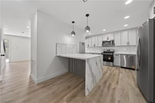 Photo #5: 2773019 Listing 