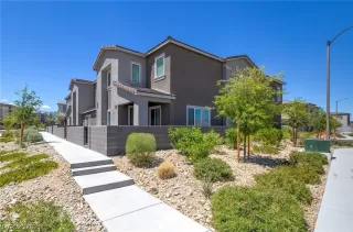 Photo #3: 2773057 Listing 