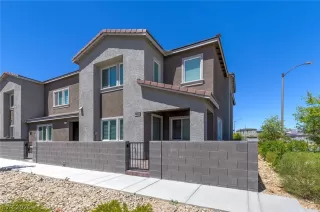 Photo #4: 2773057 Listing 