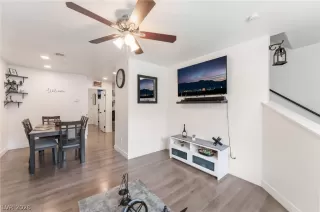 Photo #4: 2773059 Listing 