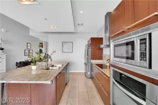 Photo #3: 2773132 Listing 